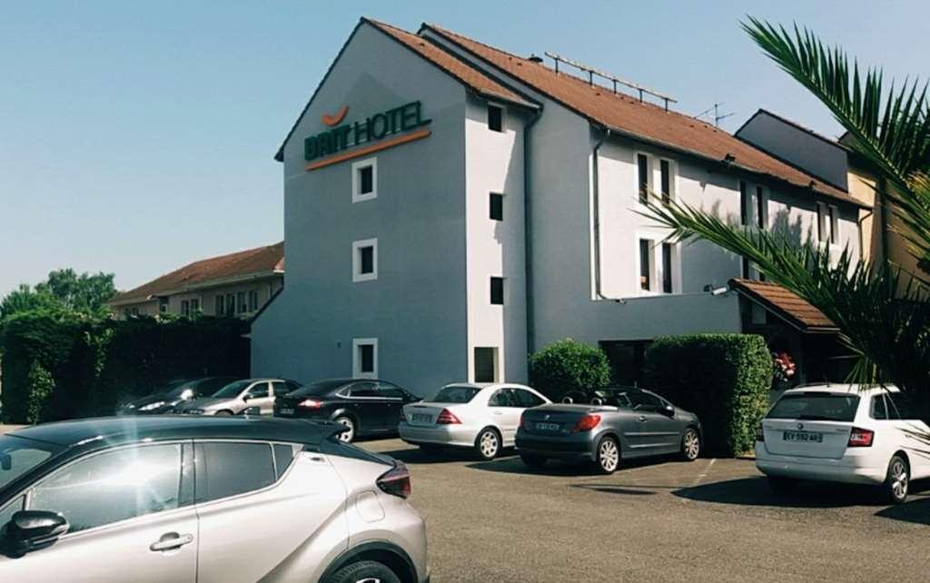 Brit Hotel Confort Pau Lons Екстериор снимка