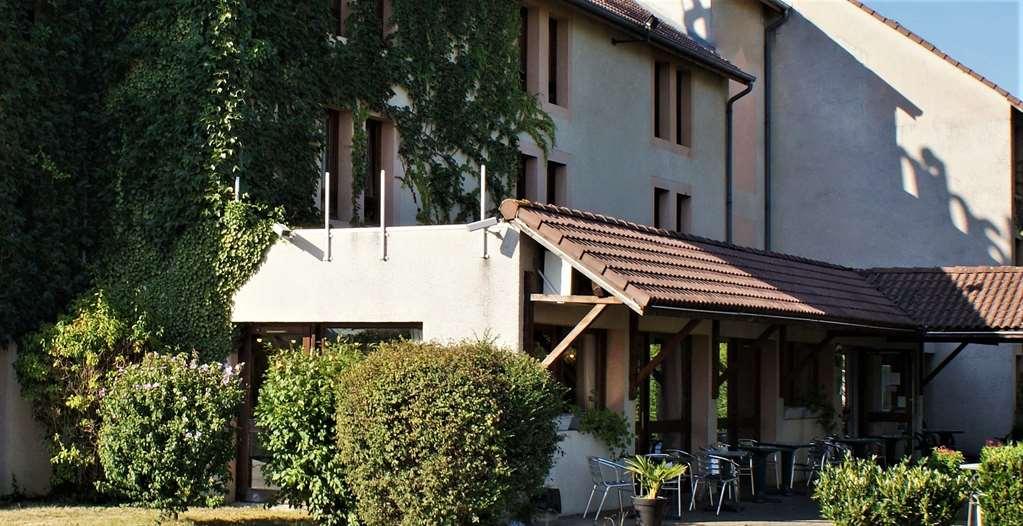 Brit Hotel Confort Pau Lons Екстериор снимка