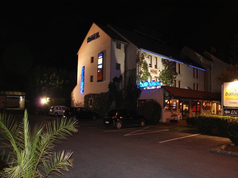 Brit Hotel Confort Pau Lons Екстериор снимка